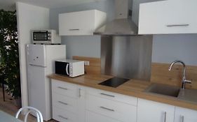 Appartement Independant Le Panassa, Centre Ville, Garage Prive